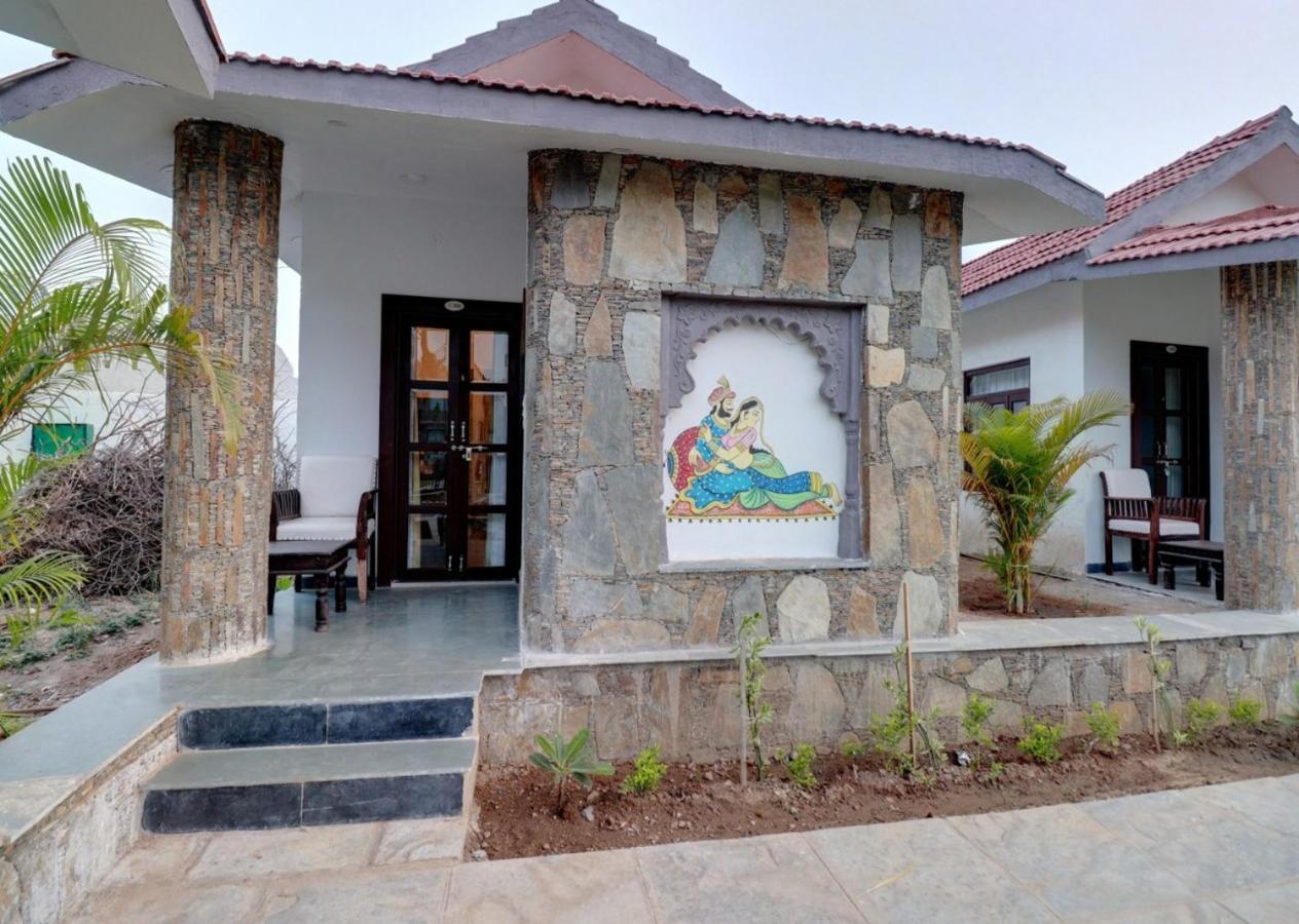 Keshav Resort Udaipur Exterior foto