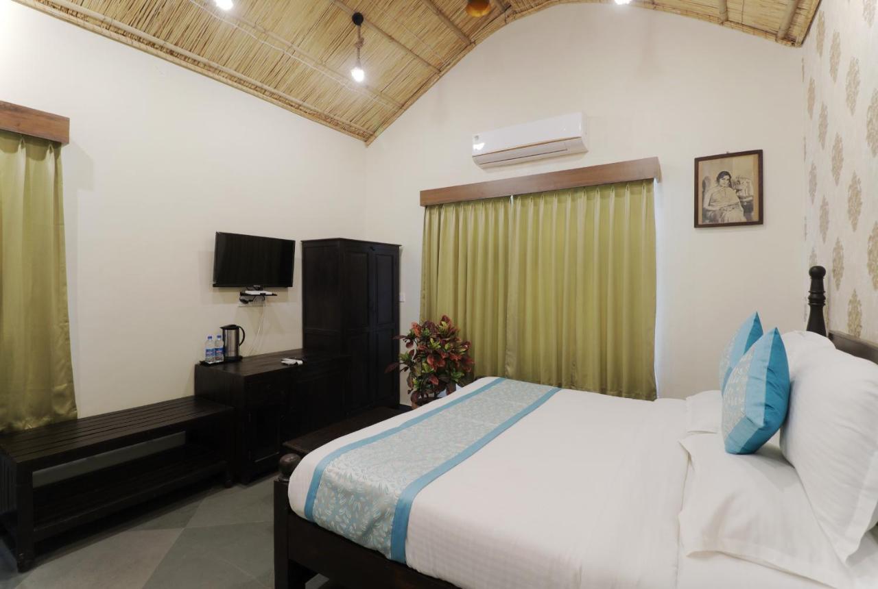 Keshav Resort Udaipur Exterior foto