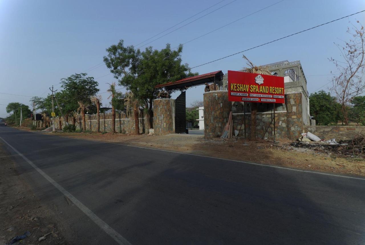 Keshav Resort Udaipur Exterior foto